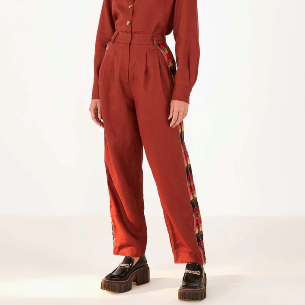 Farm Rio brown carrot pants